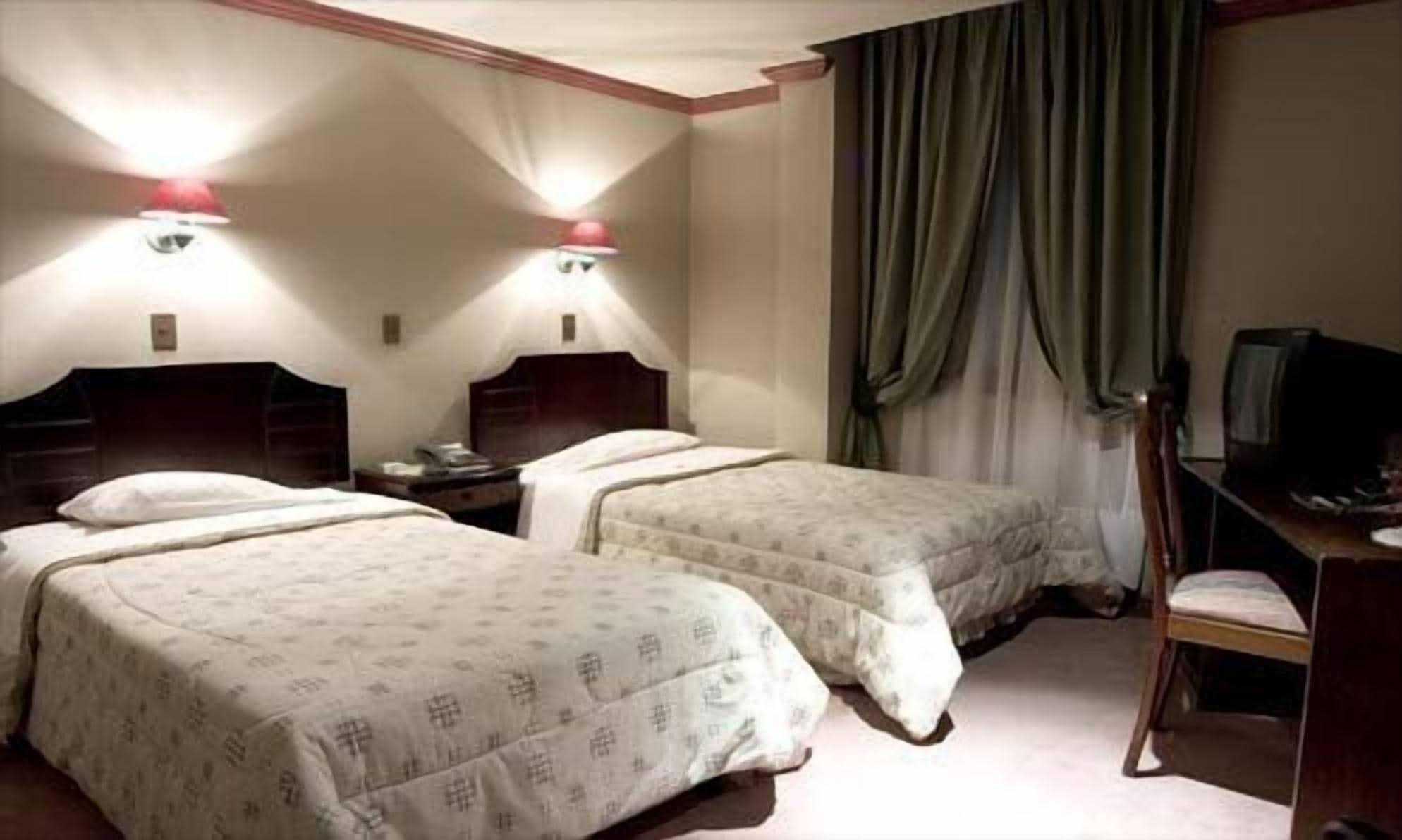 Hotel Isla Rey Jorge Пунта Аренас Екстериор снимка